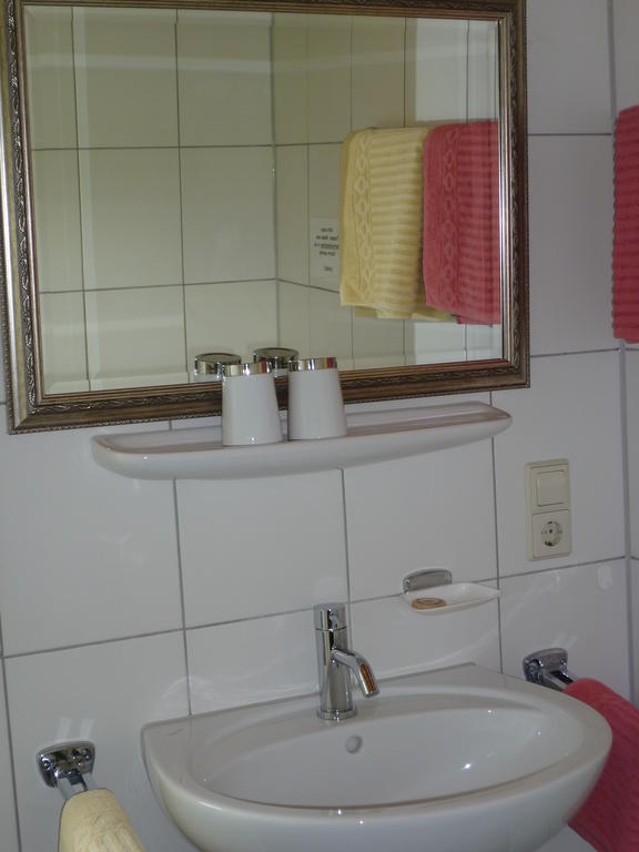 Gesundheitshotel Haus Sonnenstein ザーレム エクステリア 写真